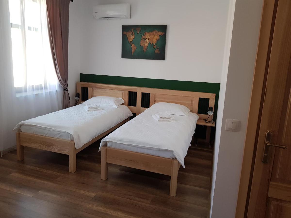 Hotel Chic Voyage Sibiu Exterior foto