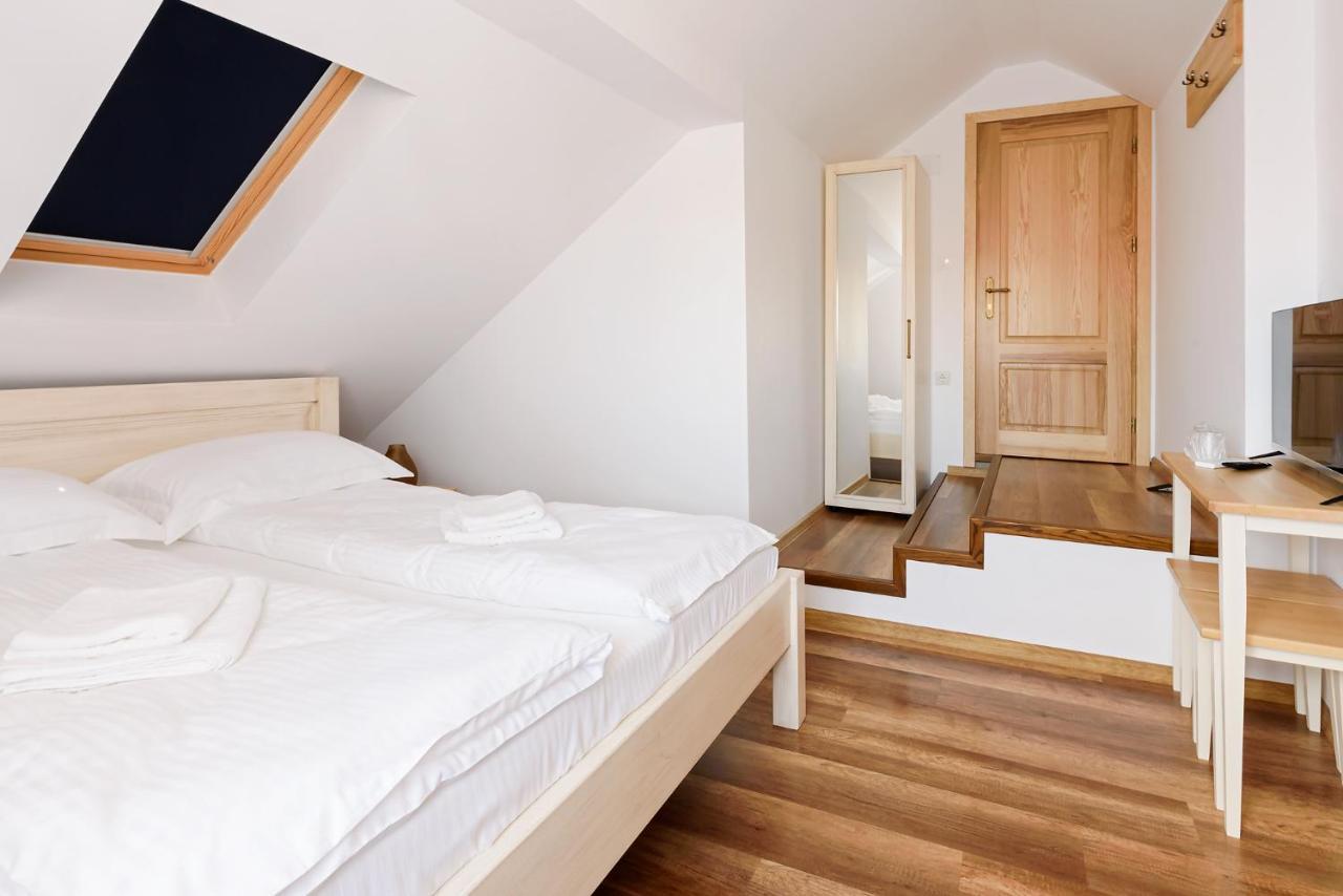 Hotel Chic Voyage Sibiu Exterior foto